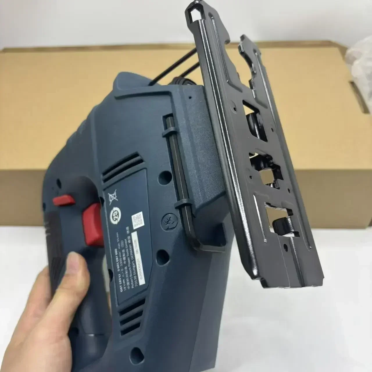 Bosch GST 183-LI Professional  - огляд і ціна Woodworking Jigsaw